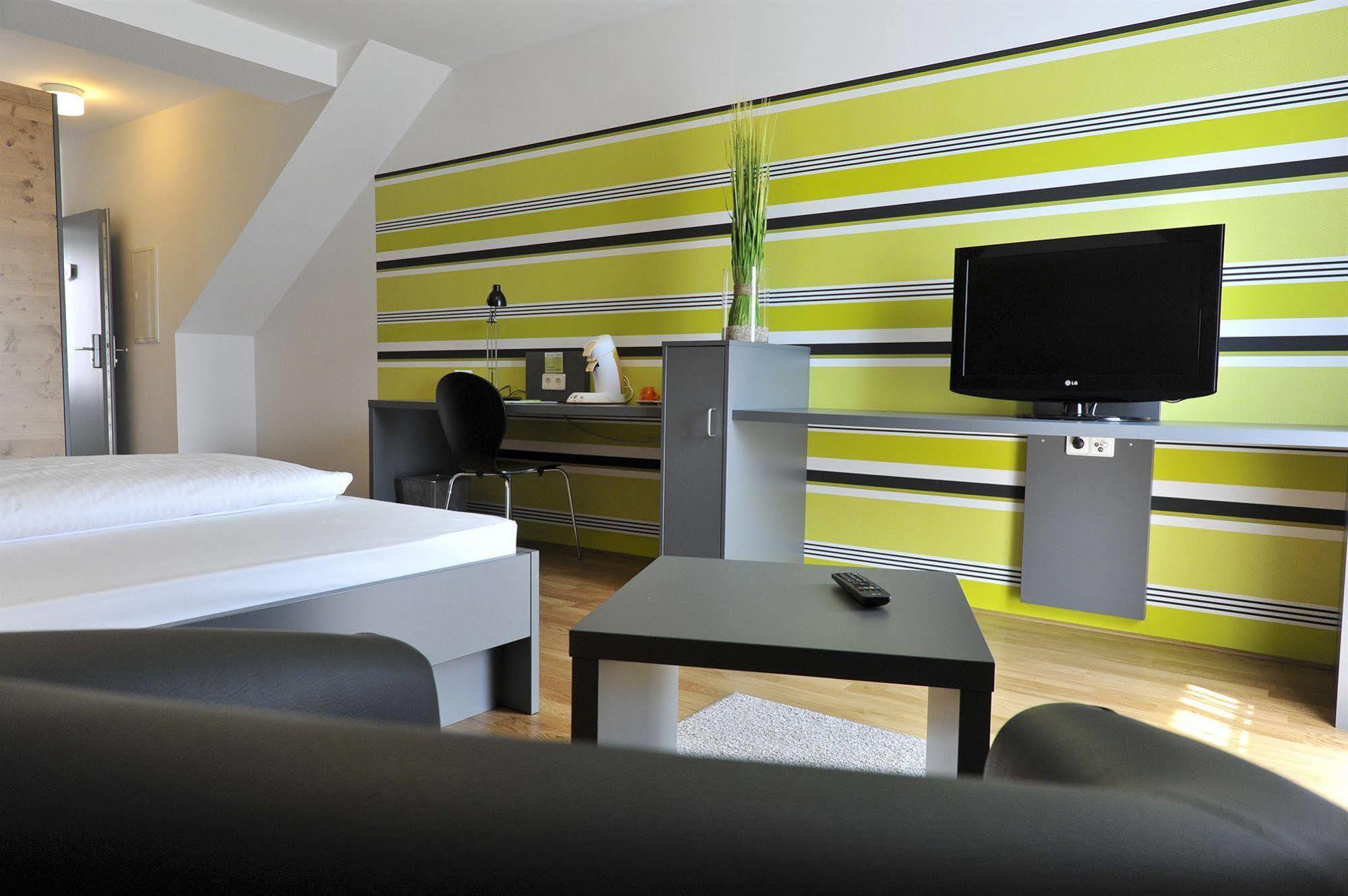 Campuszwei - Hotel & Boardinghouse Ludwigsburg Eksteriør billede